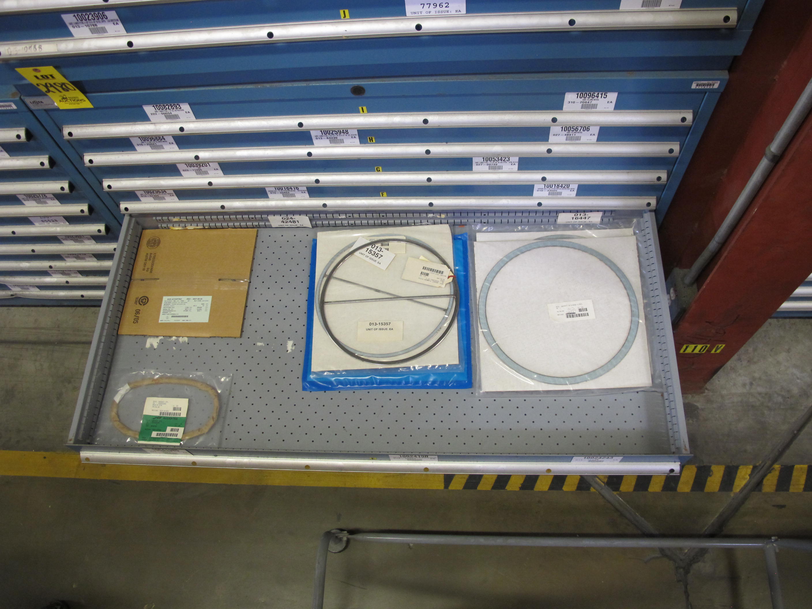 LISTA HEAVY DUTY 9-DRAWER PARTS CABINET W/ CONTENTS (W-50) LOADING & HANDLING FEE $25-